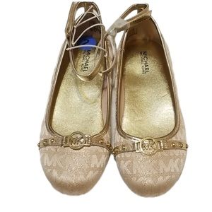 New Michael Kors girl Pink Size 2 Ankle Shoes